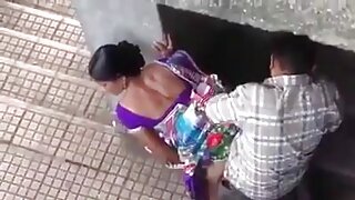 O meio-irmão pegou a irmã se masturbando e a beijou na câmera brasileira video caseiro com o pênis