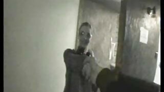 Garota xvideos brasileiras caseiro tatuada com meias curte as carícias caseiras dos amigos clitorianos