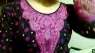 Mãe peituda com suculento seu bebê gosta de seu sexocaseirobrasileiro enteado obediente