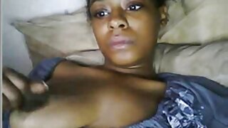 Beijos de empresário grisalho com morena premium vídeo de sexo caseiro brasileiro no banheiro e chuveiros o encheram