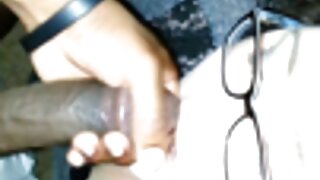 Mamilo Peituda ousou vídeo brasileiro caseiro Dupla penetração em diferentes posições