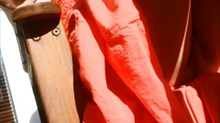 Duas jovens prostitutas abrem as pornô brasileiro vídeo caseiro pernas na frente do irmão