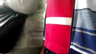 Fetichista Local com espasmos e beijando uma garota não residente em seu carro sexo carioca caseiro